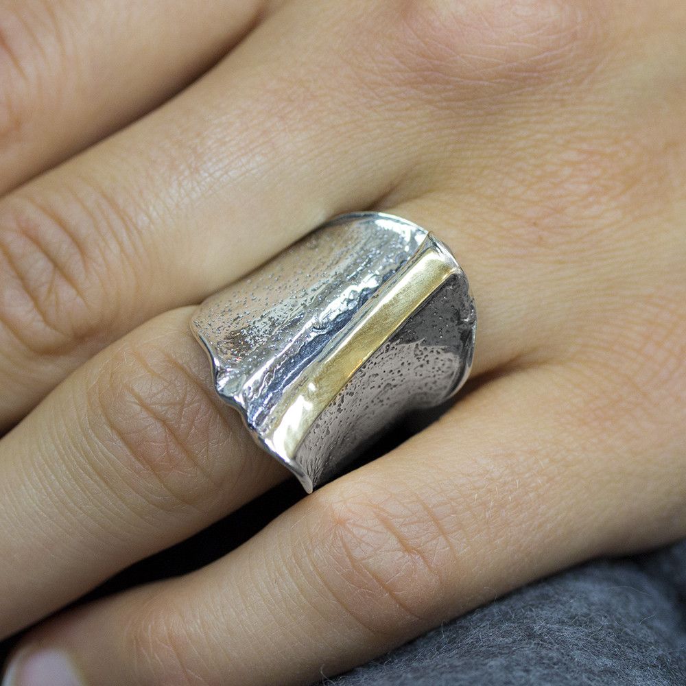 JEH SIERADEN | Ring 9 krt met verticale band | 19963 - Afbeelding 2